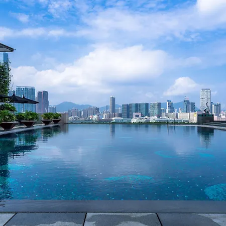 Four Seasons Hotel Hong Kong-2