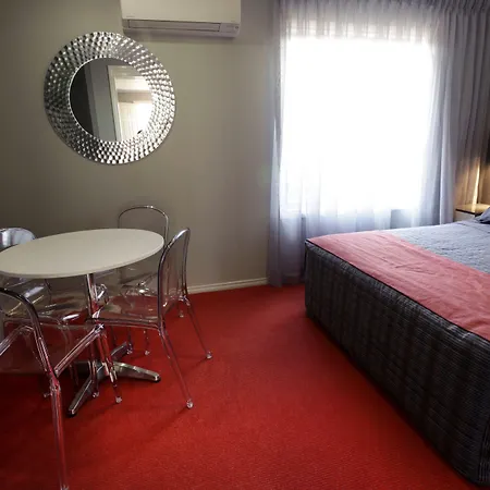 Cattlemans Country Motor Inn & Serviced Apartments-2
