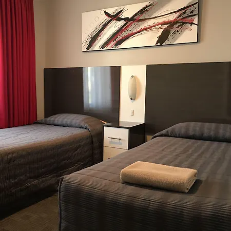 Cattlemans Country Motor Inn & Serviced Apartments-3