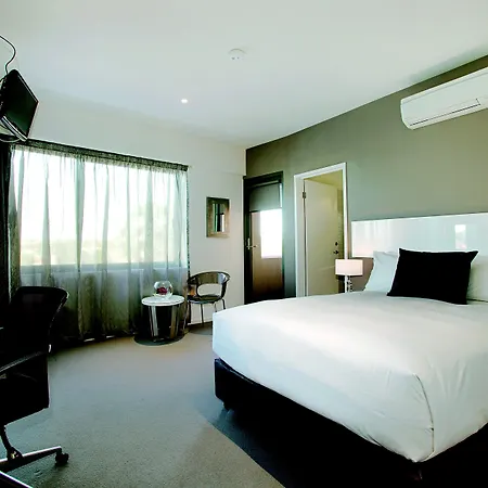 Punthill Oakleigh-3