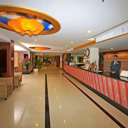 Convenient Grand Plus Hotel Suvarnabhumi-2