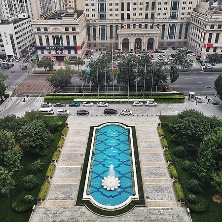 Renaissance Tianjin Lakeview Hotel-2