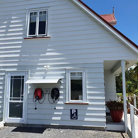 Kerikeri Park Lodge-3