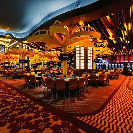 Resorts World Sentosa - Hotel Michael-2