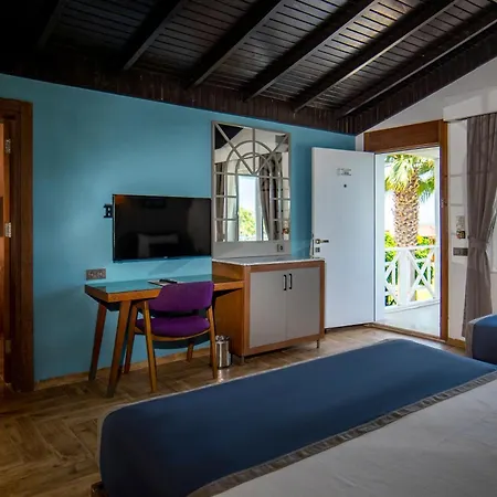 Risus Beach Resort Hotel-3