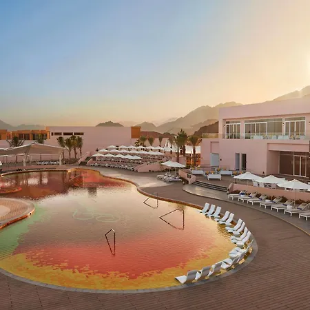 Fairmont Fujairah Beach Resort-3