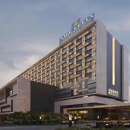 The Leela Ambience Convention Hotel Delhi-2