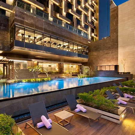 The Leela Ambience Convention Hotel Delhi-3