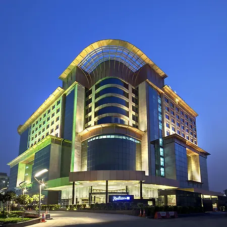 Radisson Blu Kaushambi Delhi Ncr-3