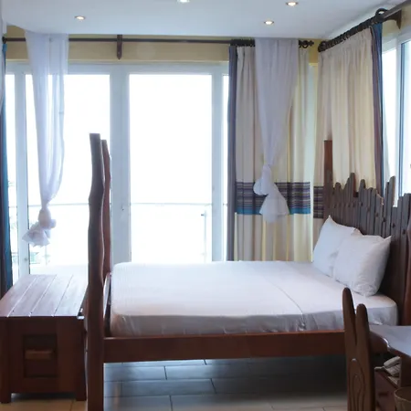 Cowrie Shell Beach Apartments Official-2