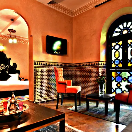 Palais Ommeyad Jacuzzi Suites & Spa-3