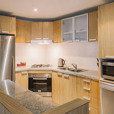 Newcastle Central Plaza Apartment Hotel Official-3
