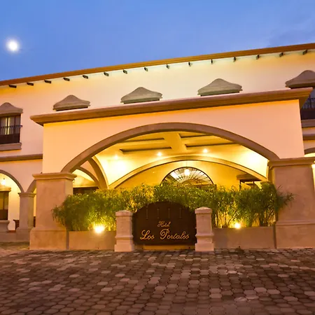 Hotel Los Portales-3