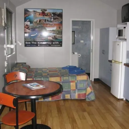 Ivanhoe Village Caravan Resort-3