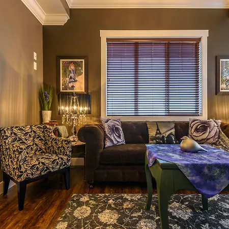 Brookside Inn Boutique Hotel-3