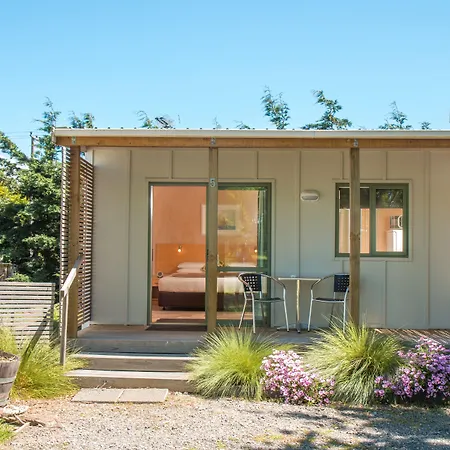 Martinborough Top 10 Holiday Park-2