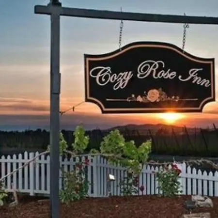 Cozy Rose Inn-3