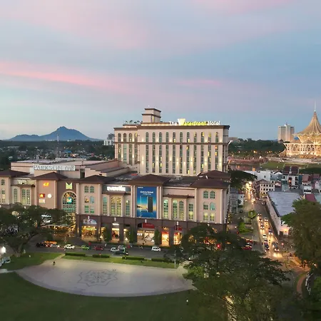 The Waterfront Hotel Kuching-3