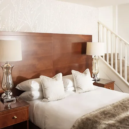 Roundthorn Country House & Luxury Apartments-3