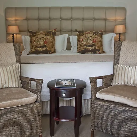 Fernwood Manor Boutique Guest House-2