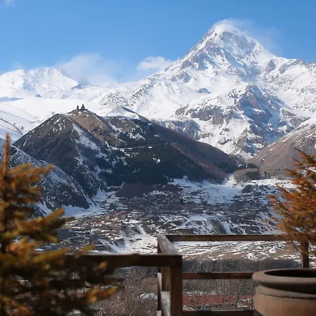 Rooms Hotel Kazbegi-3