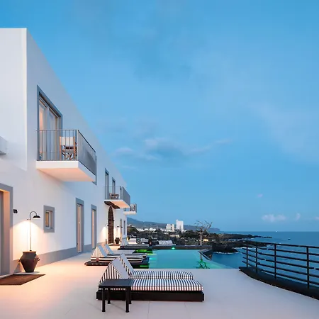 White Exclusive Suites & Villas-2
