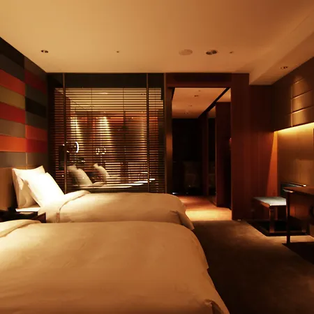 H2O Hotel-2