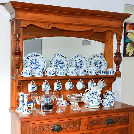 Torquay Terrace Bed & Breakfast-3