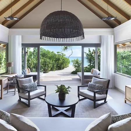 Vakkaru Maldives - Luxury Private Island Resort-3
