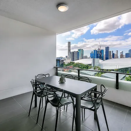 Opera Apartments South Brisbane-2