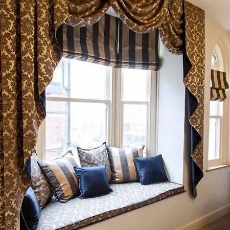 Parkers House Bed & Breakfast-3