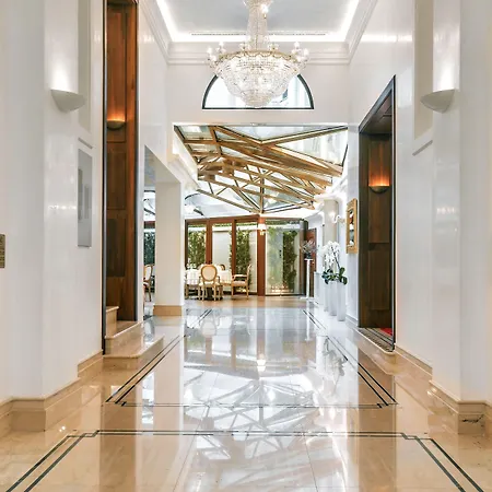Hotel Le Premier-2
