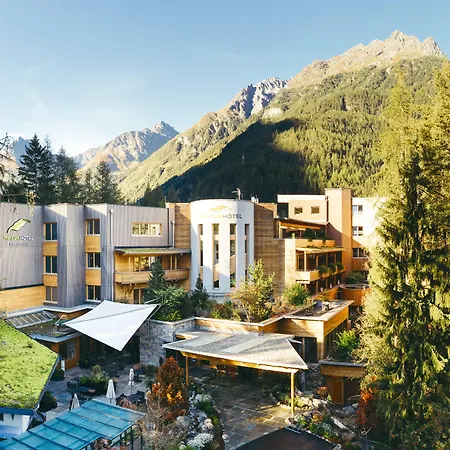 Naturhotel Waldklause-3