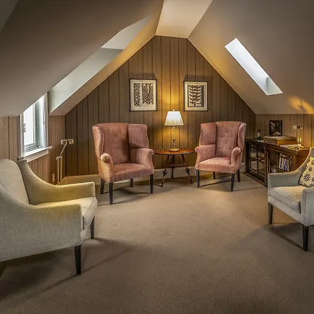 Dunton Town House Hotel-3