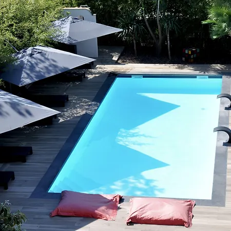 The Address Cassis-3
