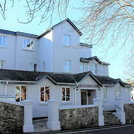 The Maycliffe Hotel-2