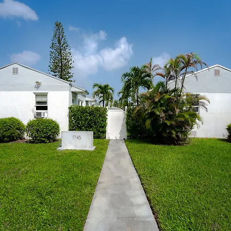 Praia Hotel Hollywood-3