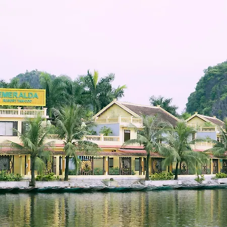 Emeralda Resort Tam Coc-2