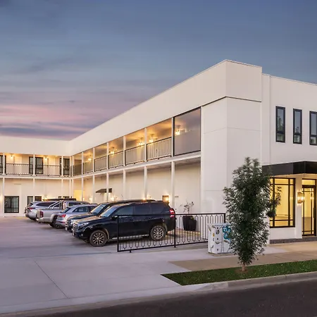 St Hugh Hotel Wagga Wagga-2