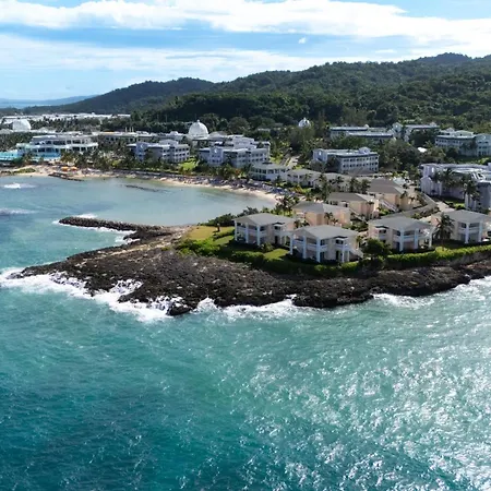 The Signature Level At Grand Palladium Lady Hamilton Resort & Spa-2