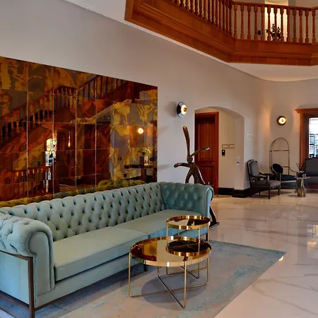 Apogee Boutique Hotel & Spa-3