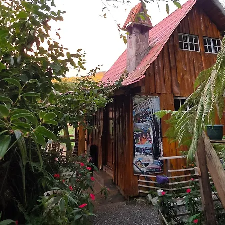 Hostal El Pital Lecho de Flores-2