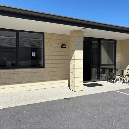 Asure Central Gold Motel Cromwell-2