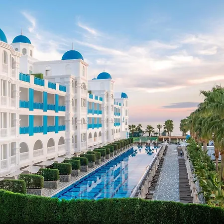 Rubi Platinum Spa Resort & Suites-3