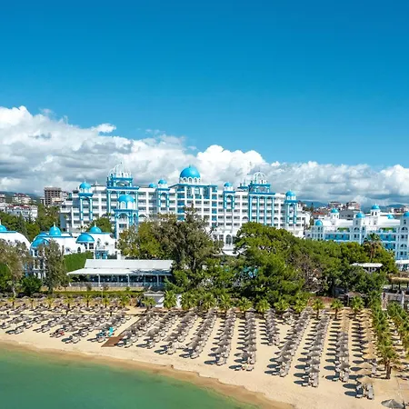Rubi Platinum Spa Resort & Suites-2