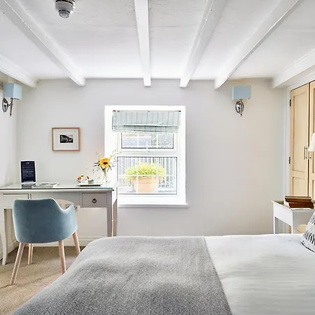 Lugger Hotel 'A Bespoke Hotel'-3