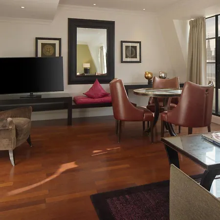 Radisson Blu Hotel, London Leicester Square-3