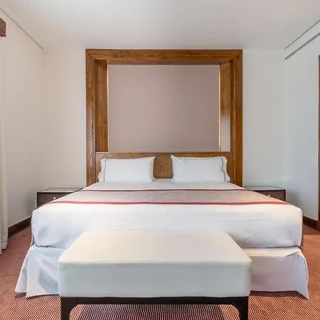 Eurostars Suites Mirasierra-3
