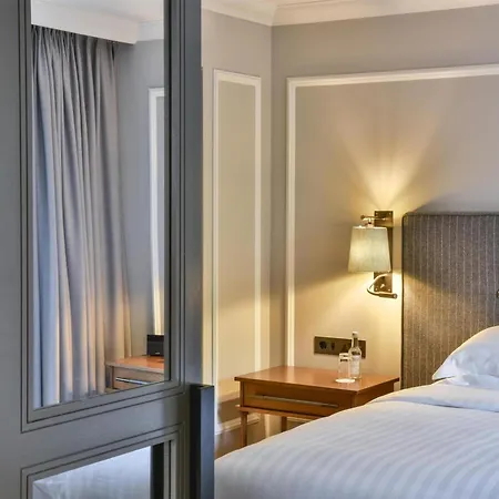 Hyatt Regency London - The Churchill-2
