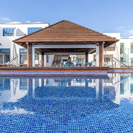 Hotel Livvo Volcan Lanzarote-3